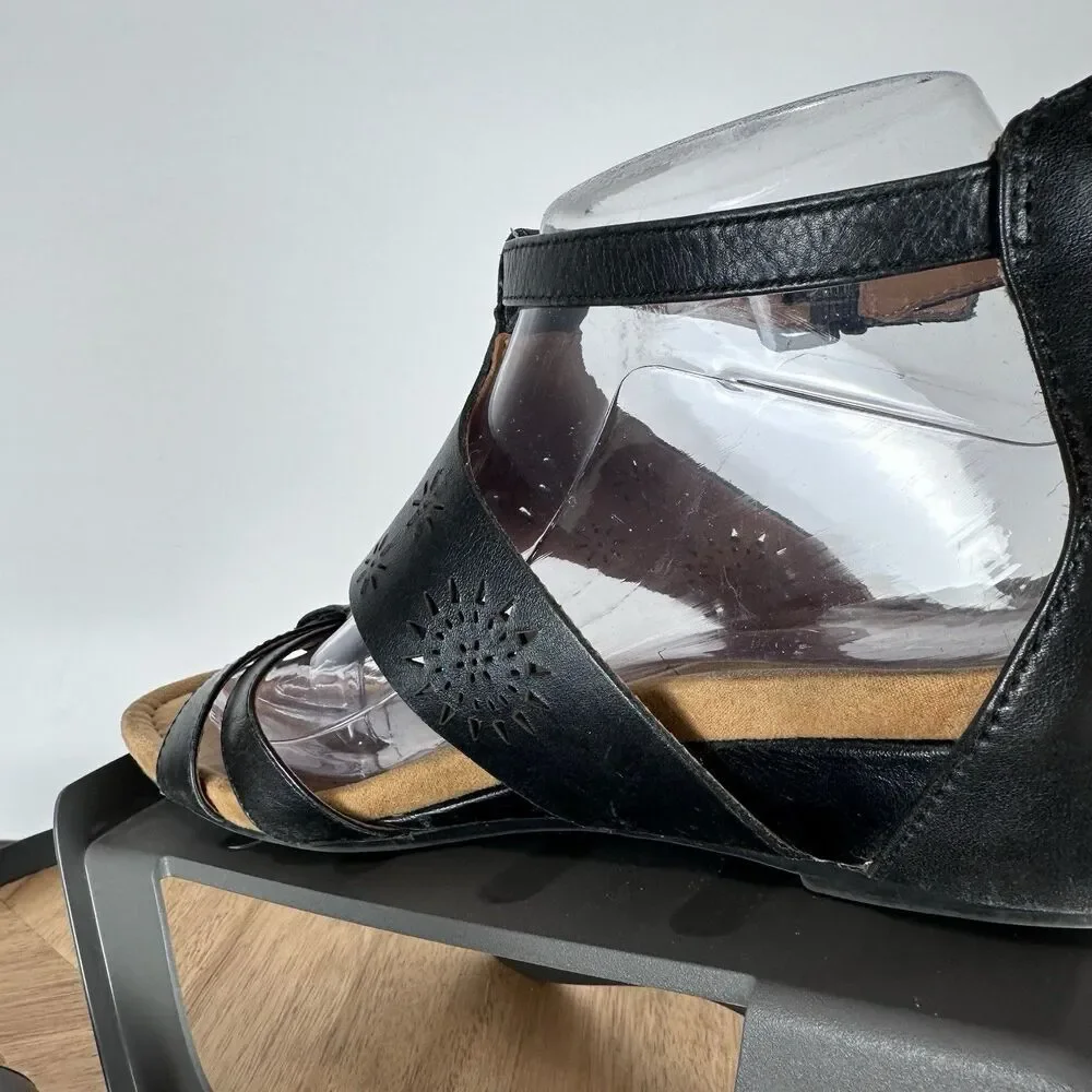 Comfortiva Womens Black Leather Ankle Strap 9M Comfort Sandal Sun Boho Y2K
